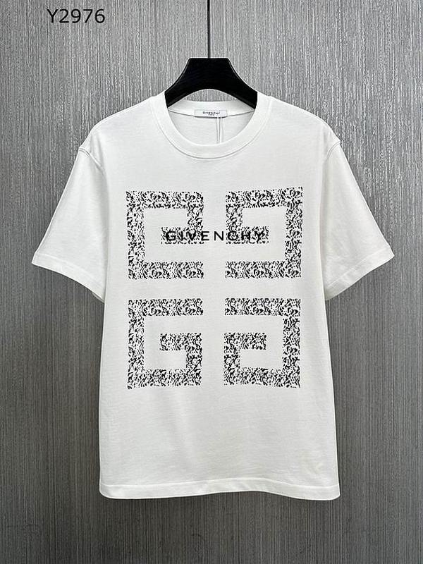 GIVENCHY Men's T-shirts 297